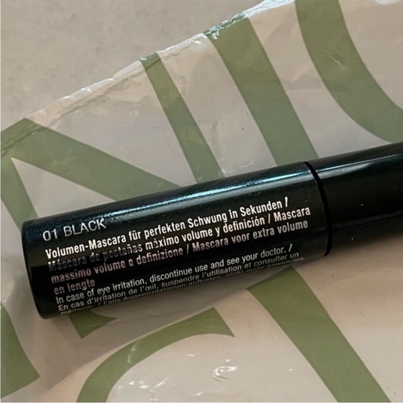 Clinique lipstick/eyeliner/mascara bundle - Picture 5 of 10